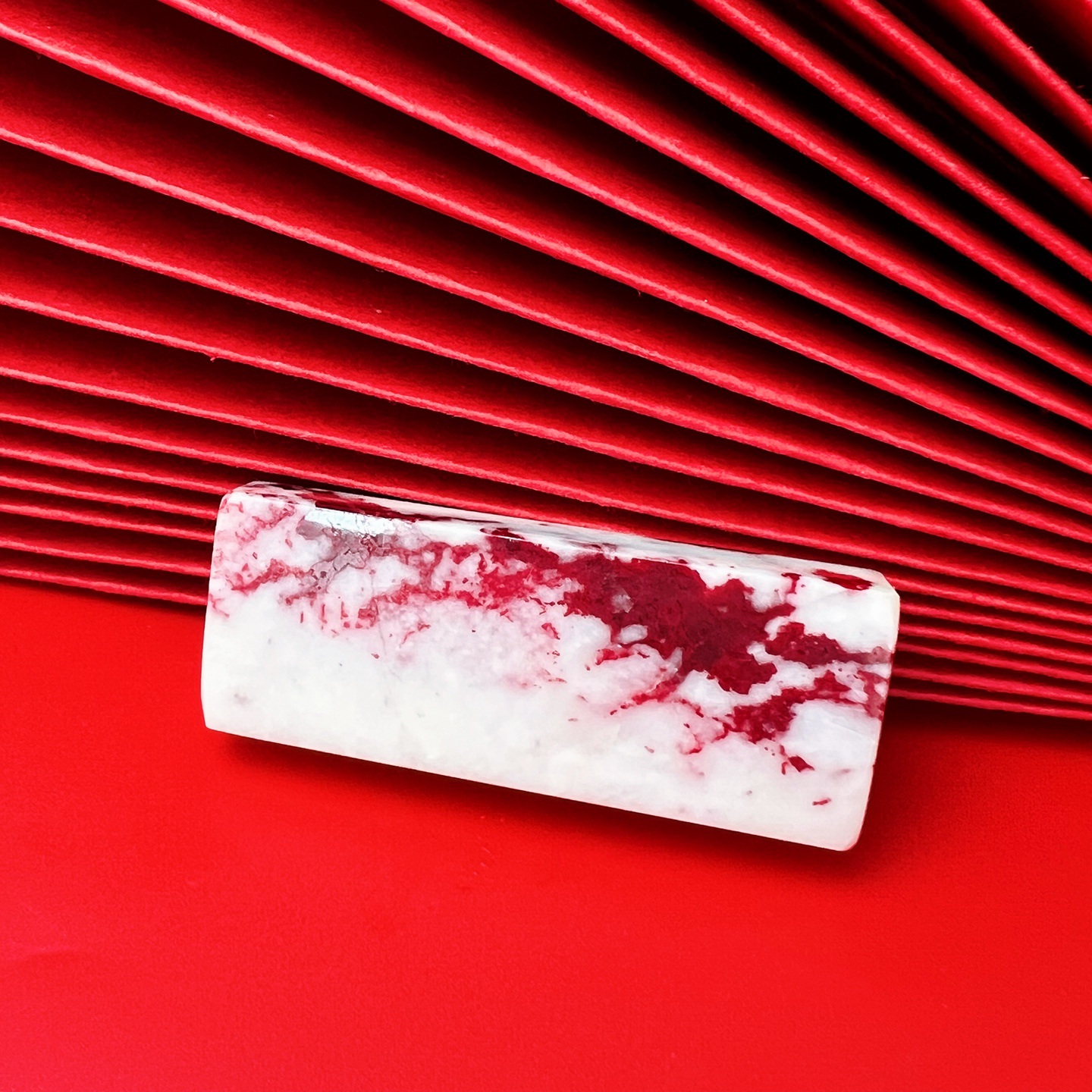 赤御朱砂万山红遍无事牌天然正宗雪里红晶体朱砂白牌吊坠打孔镶嵌- 朱砂